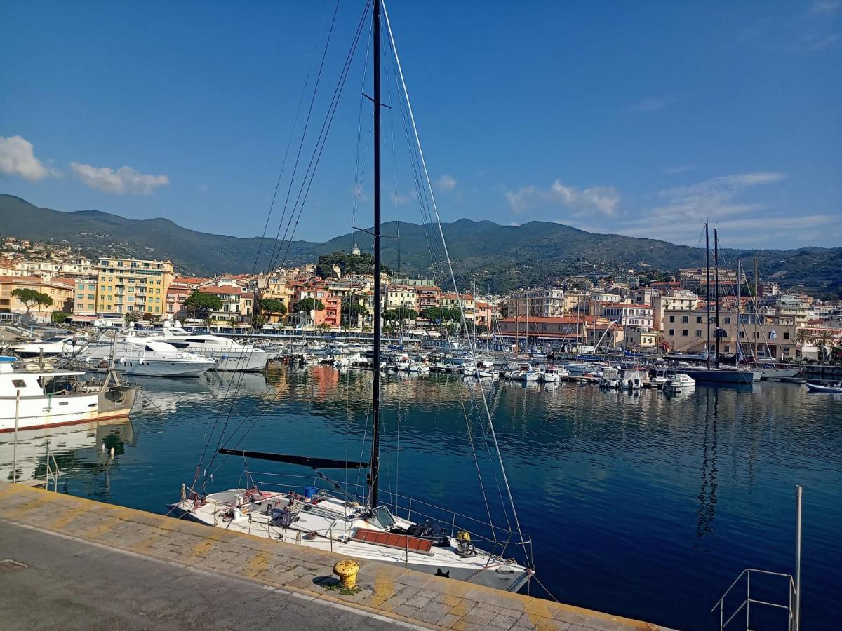 Апартаменты Kadevi Piazza Bresca - Pieno Centro, Parcheggio, Bici Санремо Экстерьер фото